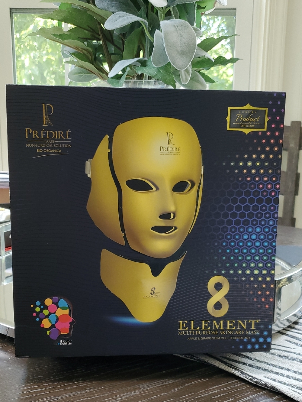 Prédiré 8 Element Multi-Purpose Skincare Mask in Gold